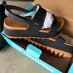 Reef Water Vista Higher Sandals in Black and Cognac